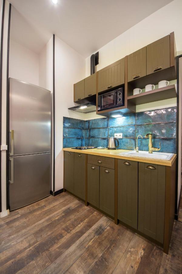 Loft Design Apartments On Desyatynnyi Ln, 7 Kiev Exteriör bild